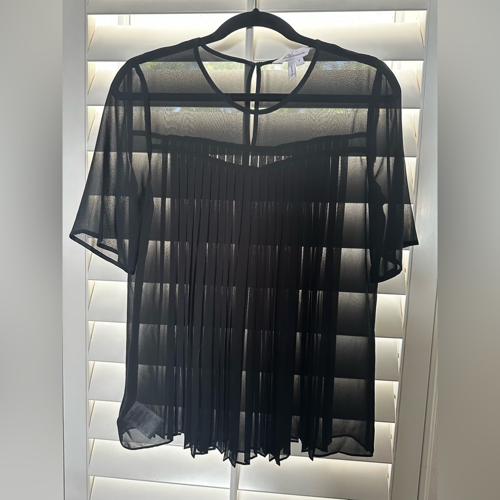 BCBG Generation black top